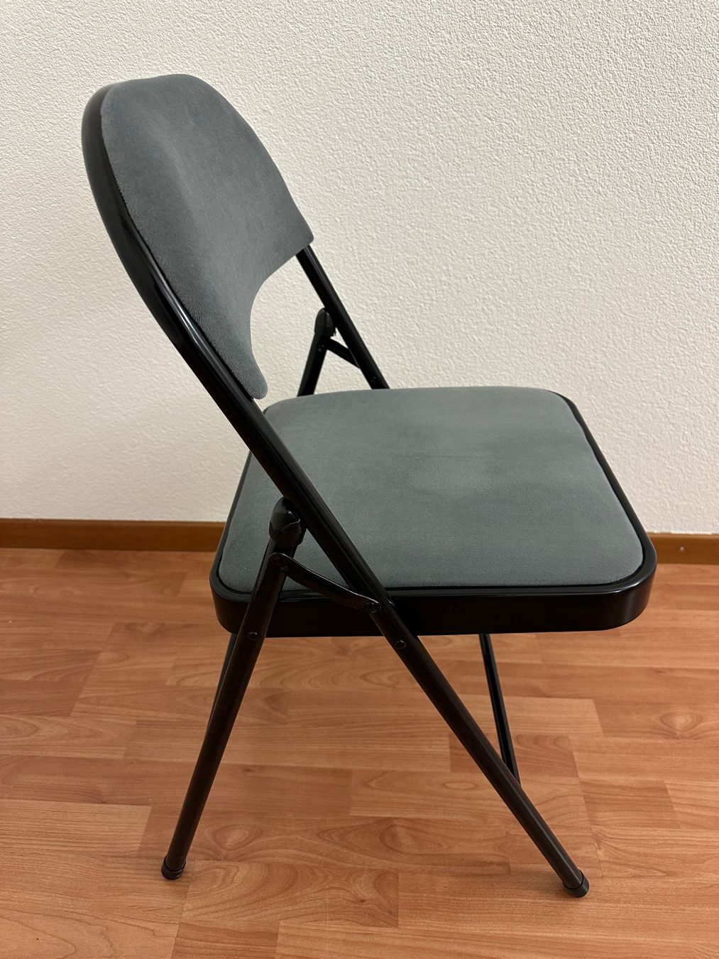 Set di tavolo e panche: Tisch mit 4 Stühlen – Usato da Arisdorf venduto da pinguin71 2