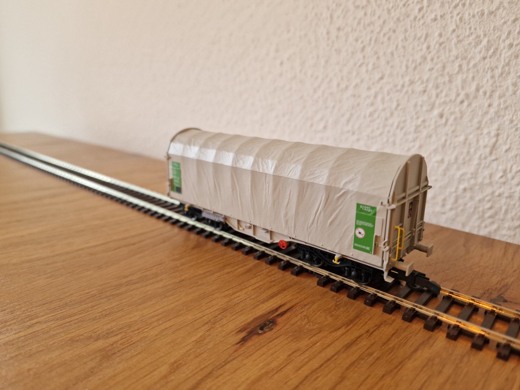 Märklin Modellini di ferrovie: DB Schiebeplanenwagen Green Cargo H0 – Usato da Matten b. Interlaken venduto da lor_hr9w 2