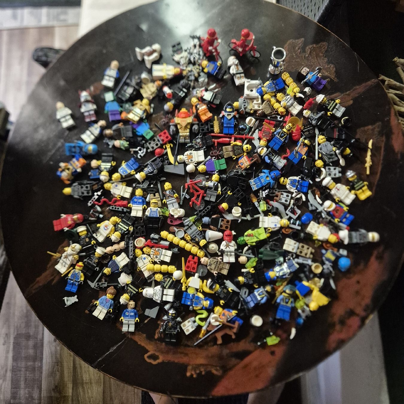 Lego Figuren: Lego Figuren – Gebraucht aus näfels von vrenit