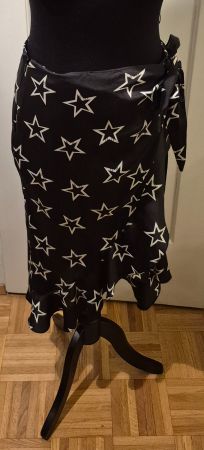 Wickelrock mit Sternenmuster, Grösse 36 RIVER ISLAND