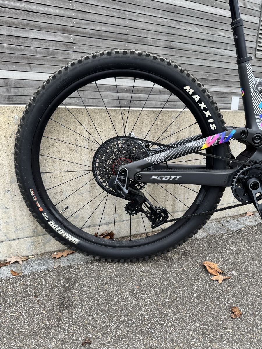 Scott Biciclette: **NEU**Scott Genius Tuned 1/1 Speziallackierung – Nuovo e nell'imballaggio originale da Aarburg venduto da fred_RM5 5