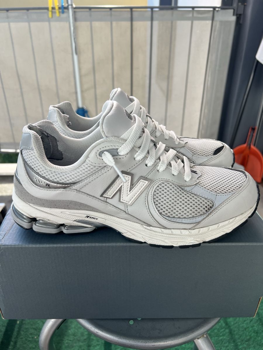 New Balance Chaussures hommes: New Balance 2002R – D'occasion à Lausanne par luciano_RIC1 1