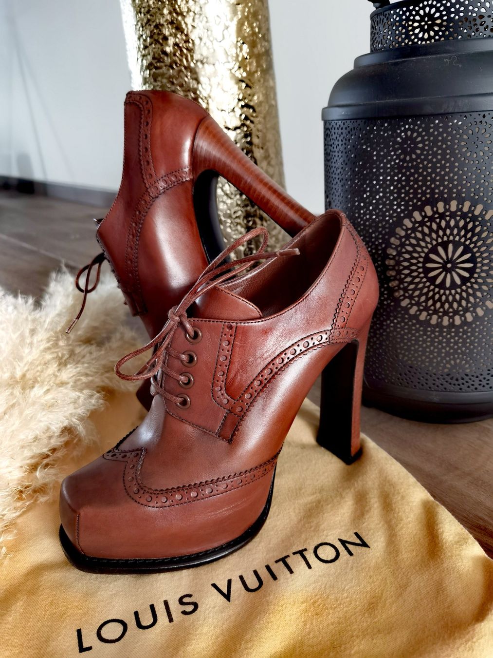 Louis Vuitton Scarpe da donna: Louis Vuitton Pumps: On Time Lace-up Pump Fall-Winter 2012 – Usato da Hirzel venduto da Margarita_HandMade 3