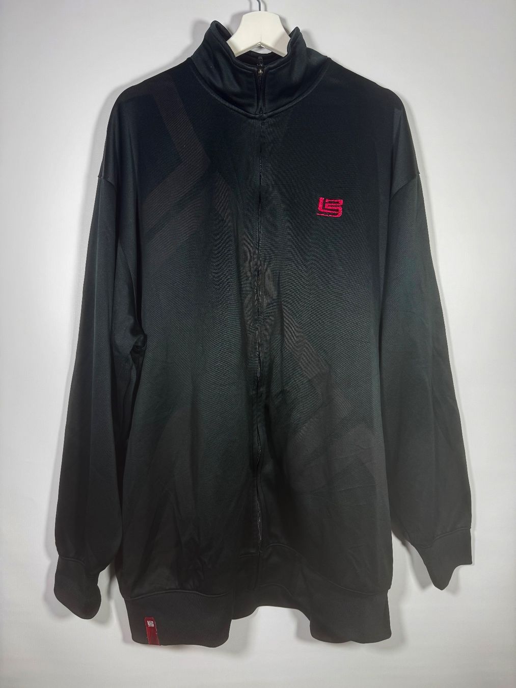 Nike Giacche: Nike LeBron James Trainingsjacke – Usato da Mühledorf BE venduto da ericgrunder_12