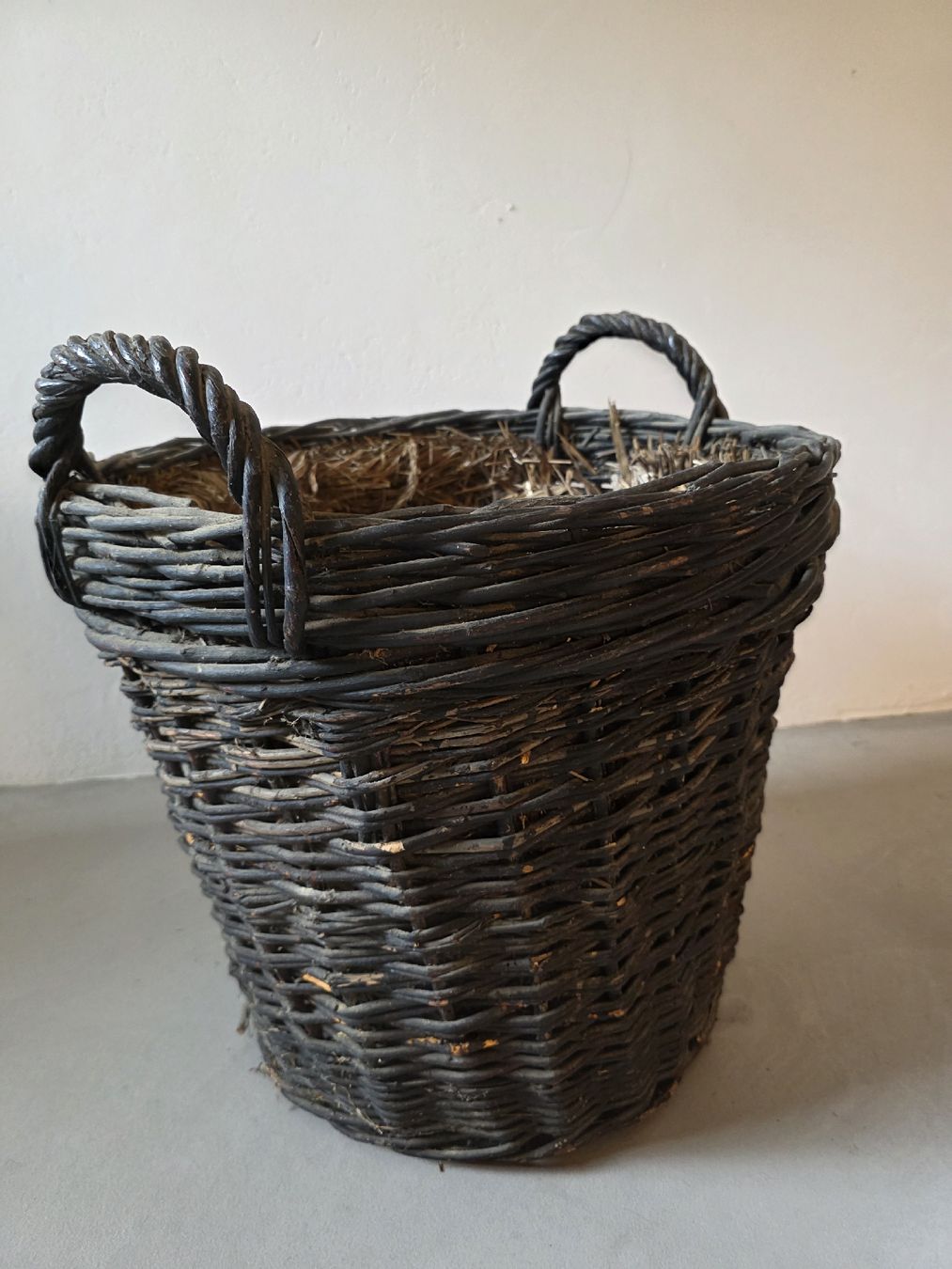 Altro in Antiquarato & Arte: Antiker Weidekorb / Flaschenkorb – Usato da Uster venduto da Cruleye