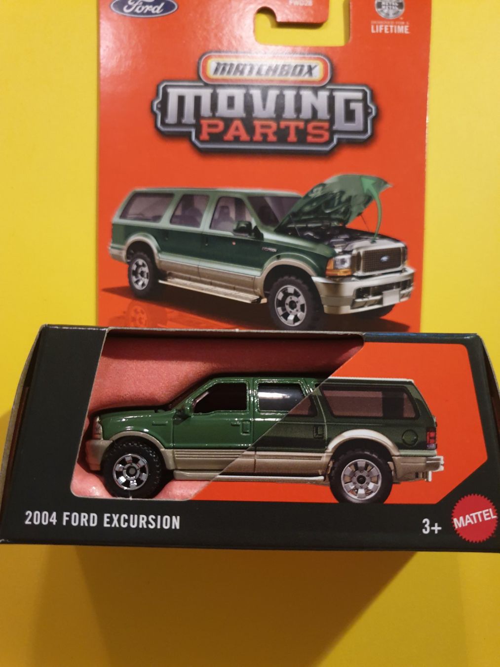 Matchbox Modellini d'auto: Matchbox 2004 FORD EXCURSION – Nuovo e nell'imballaggio originale da Oftringen venduto da Rotor 1