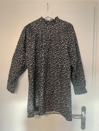 Chic Floral Dress - Zara
