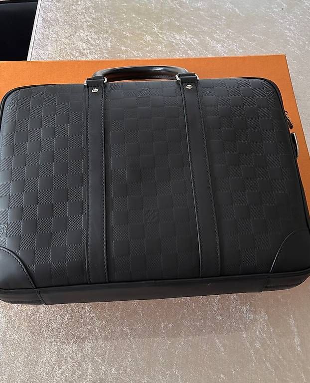 Louis Vuitton Valigie & Borse: Louis Vuitton Aktentasche schwarz NEU – Usato da Seewen SZ venduto da Gfresh 2