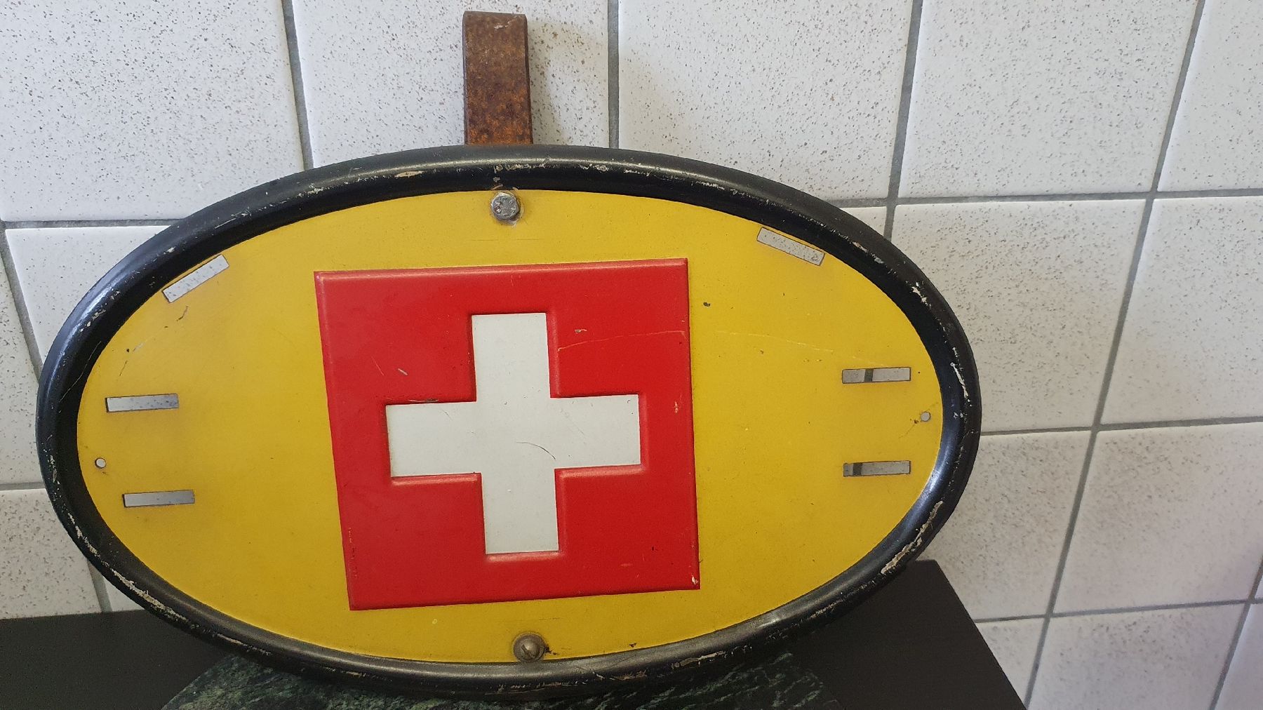 Schilder: Altes Schweizer Autoschild 1939-1945 – Gebraucht aus Dietikon von Allegra34