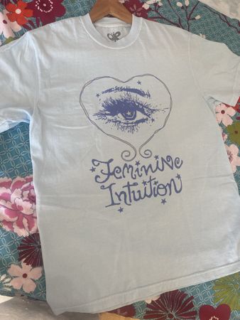 Olivia Rodrigo oversized tee