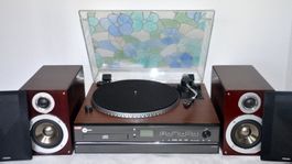 MpMan Nostalgia 200 Plattenspieler /  tourne-disque