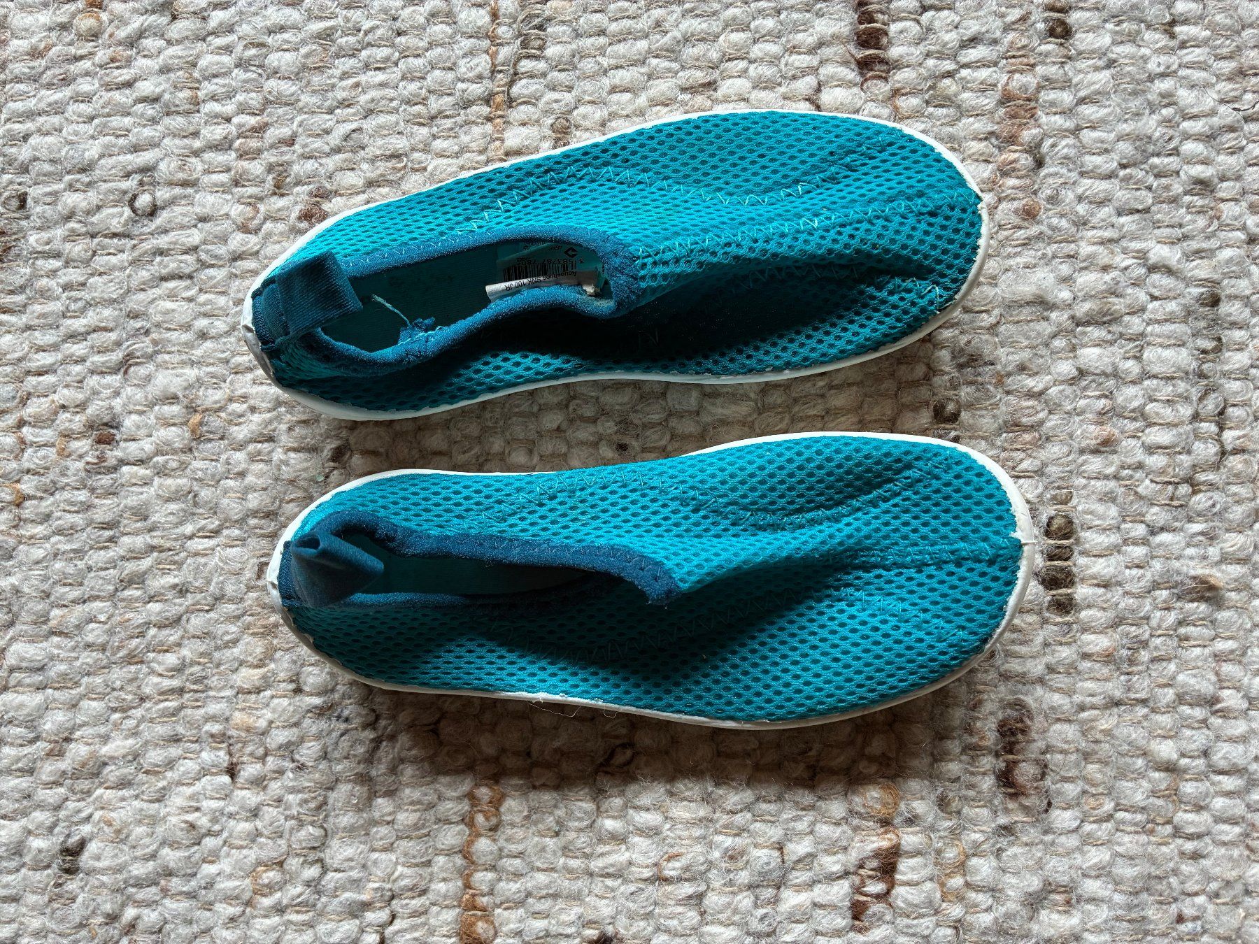 Decathlon Chaussures hommes: Badeschuhe (Kinder) – D'occasion à Schalchen par Schmaisli
