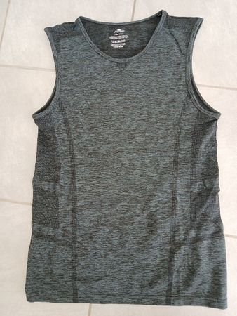 TS tight, taille L (neuf)