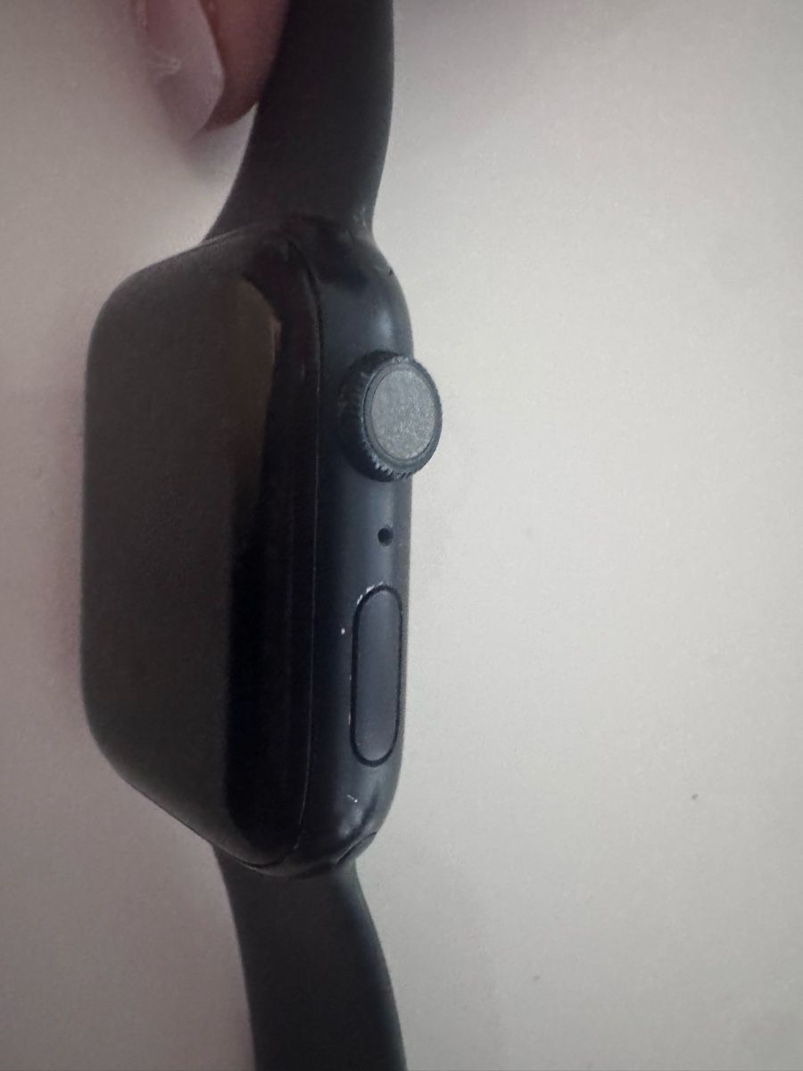 Apple Smartwatch: Apple Watch Series 8 GPS 45 mm Midnight – Usato da Uzwil venduto da pas_ffq8 1
