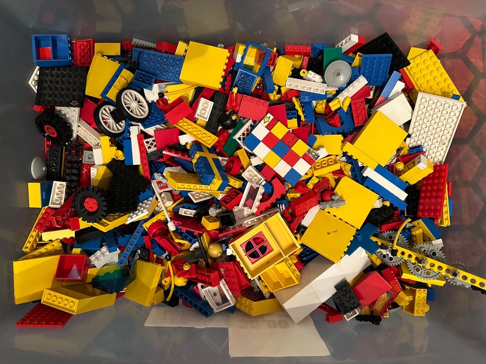 Lego Giocattoli: 5,5KG LEGO ohne Kiste Lego original lot – Usato da weinfelden venduto da SandroTAR 1