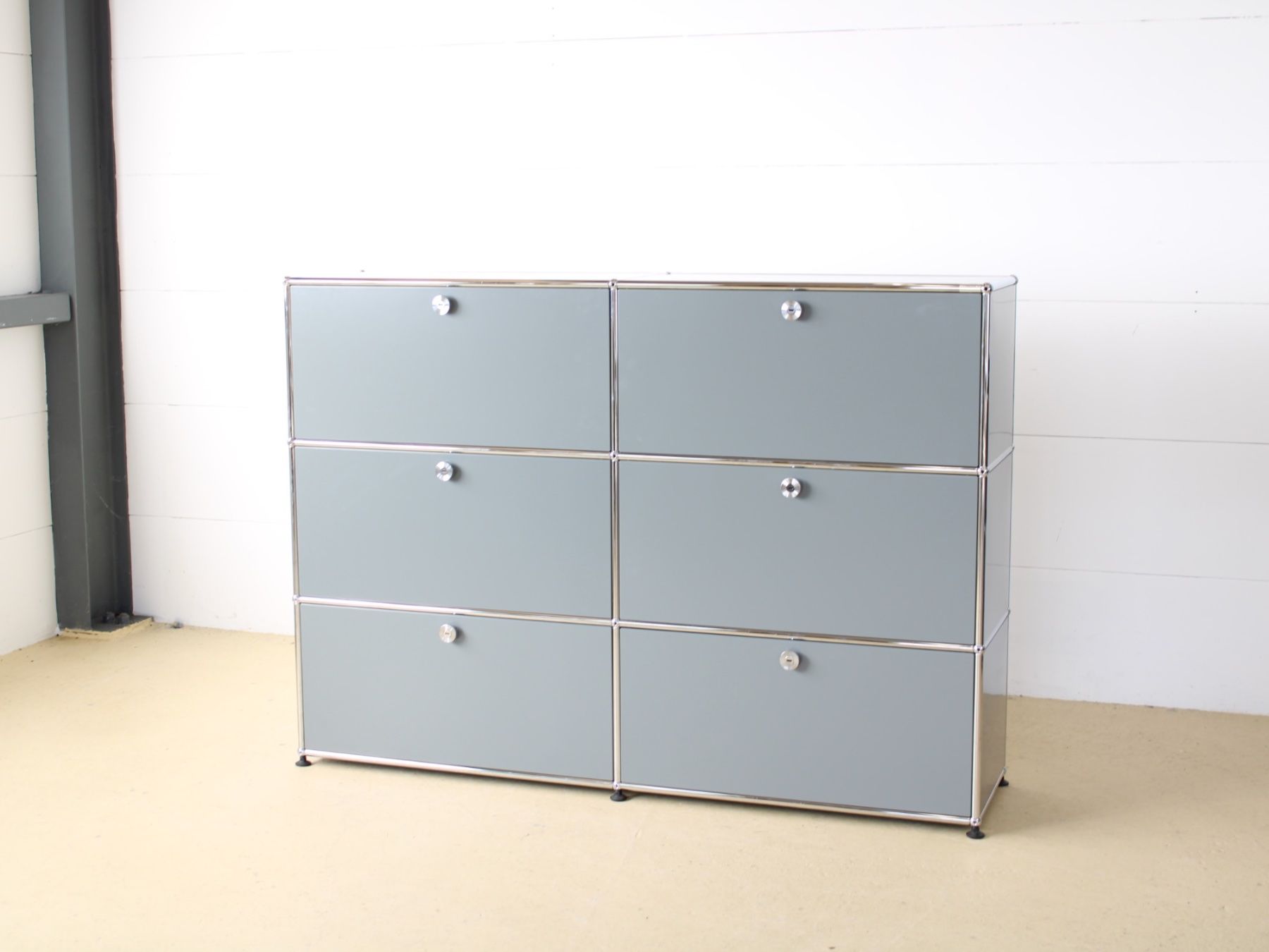 USM Kommoden: USM Sideboard in Mittelgrau, Lieferung möglich – Gebraucht aus Meinisberg von atelier_TILIJA 5