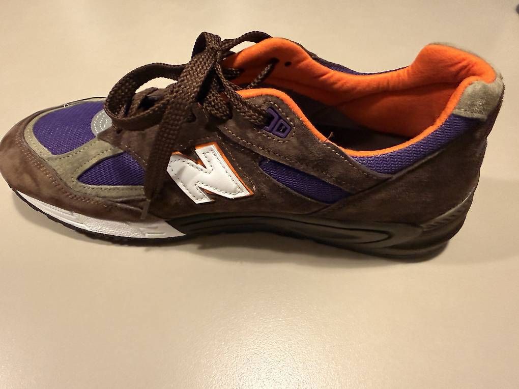 New Balance Scarpe da uomo: New Balance 990 – Usato da Erlenbach ZH venduto da Berlen 1
