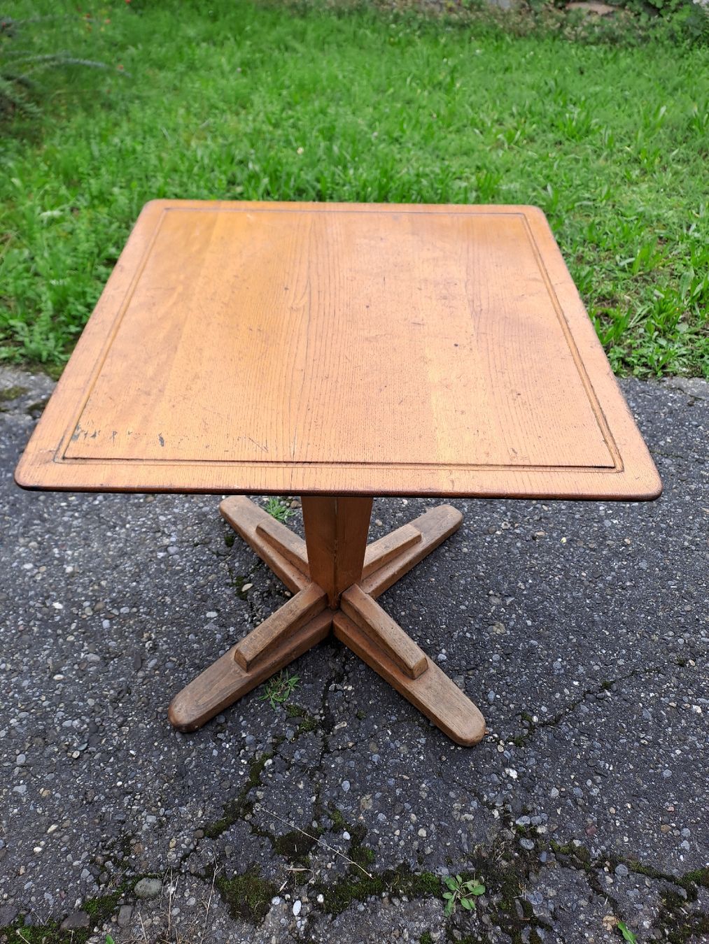 Tavoli: Tisch 75x75cm Eiche um 1950 – Usato da Gebenstorf venduto da suroh