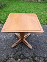 Tisch 75x75cm Eiche um 1950