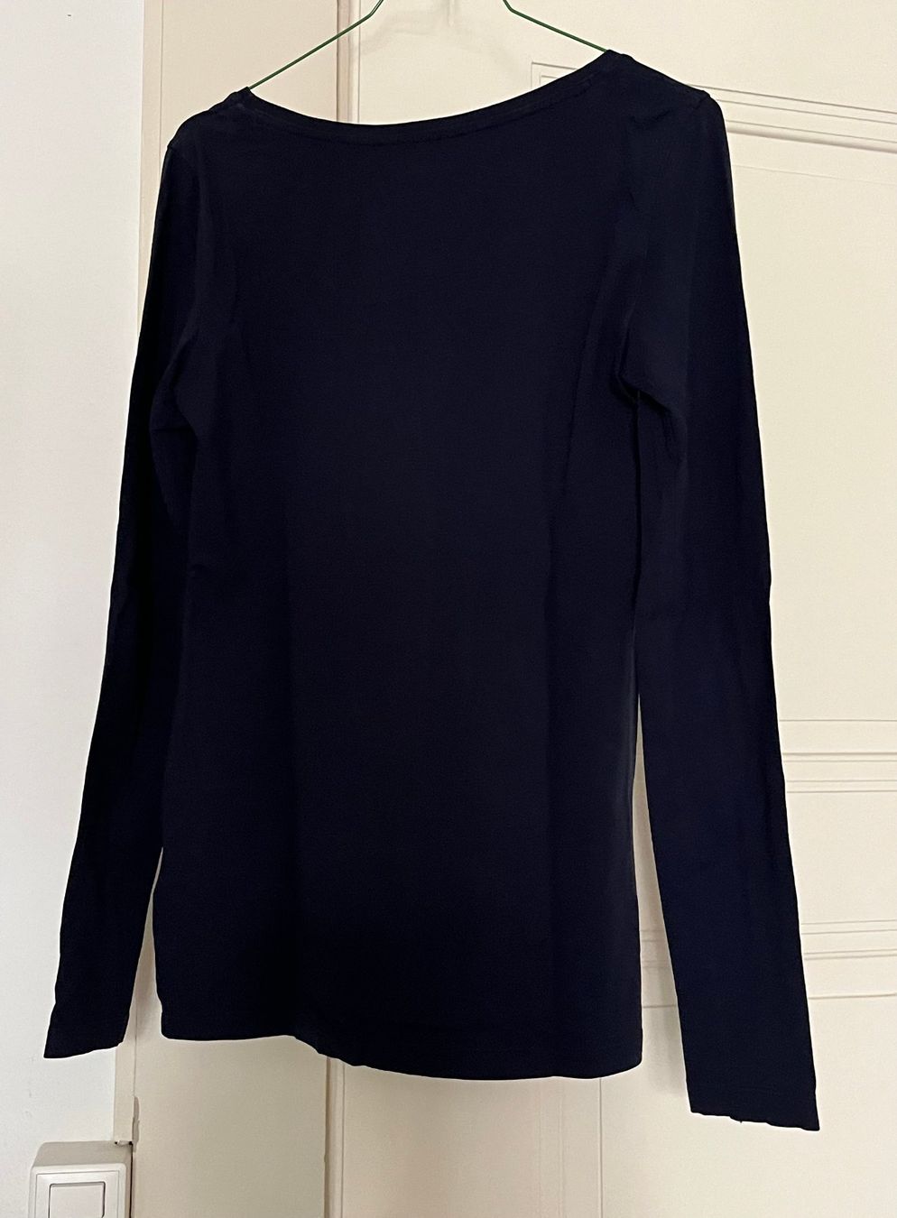 H&M Top: Pull basic bleu marine H&M Taille M – Usato da Genève venduto da Donnet2 1