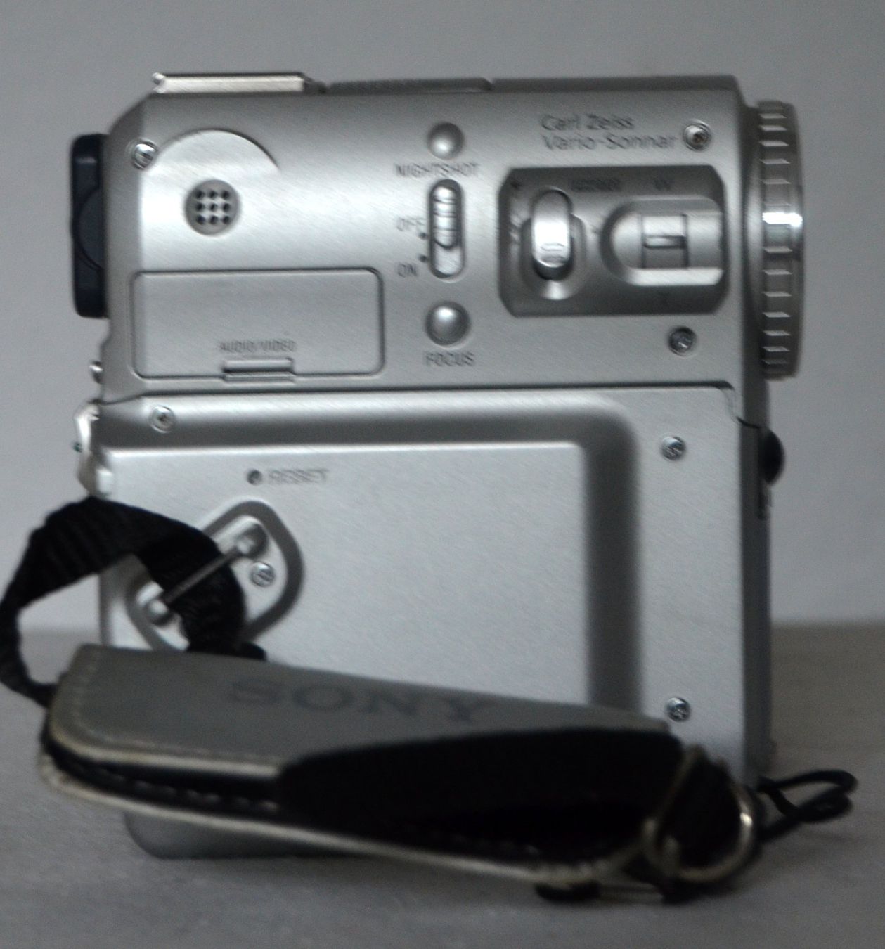 Sony Videocamere: Sony DCR-PC104E  Camcorder MiniDV caméscope – Usato da Collonges venduto da arashee 5