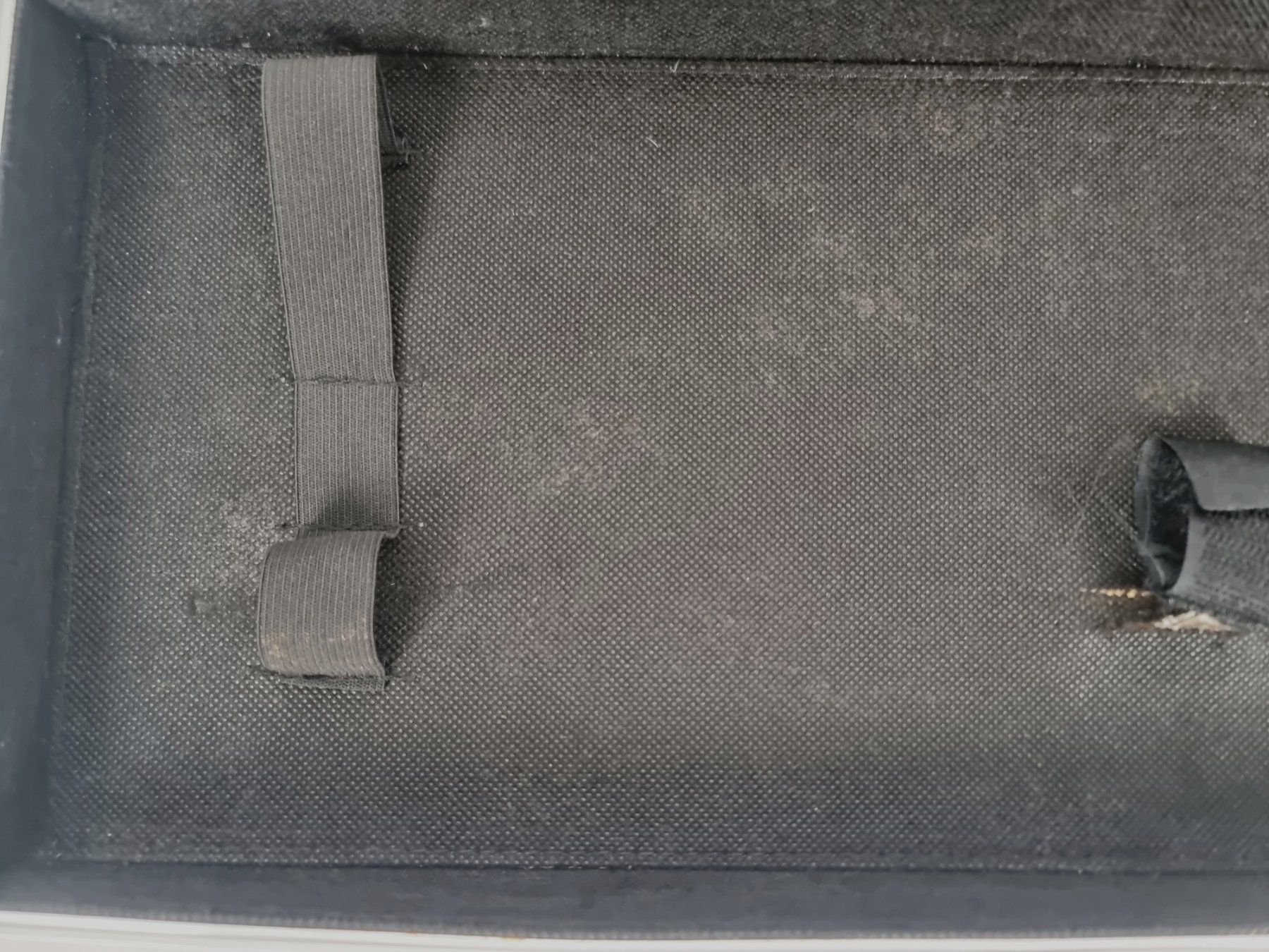 Valises de voyage: Silbriger Tragekoffer – D'occasion à Urtenen-Schönbühl par Restwert_Schoenbuehl 8