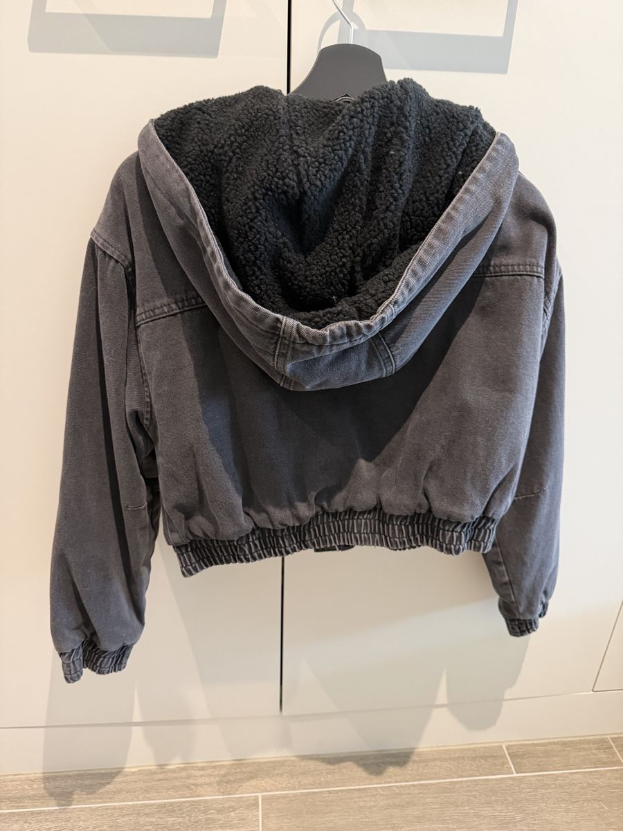 Urban Outfitters Jacken: Damen Jacke Grösse M – Gebraucht aus Dietlikon von lis_2vwh 1
