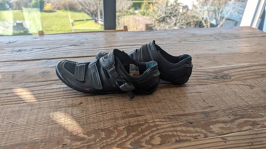 Scarpe da uomo: Chaussures vélo route Shimano taille 44 – Usato da avry devant pont venduto da nick18100 1