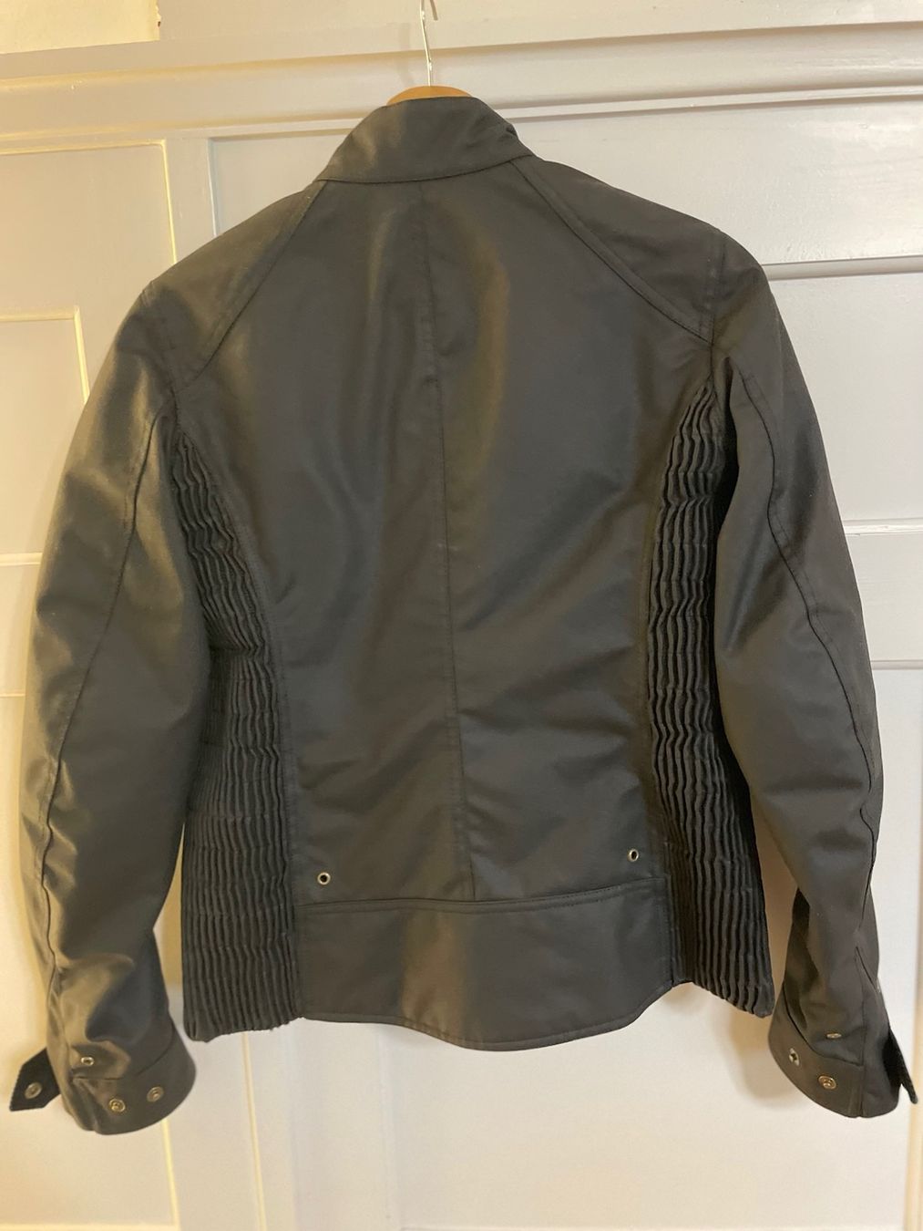 Belstaff Jacken: Damen-Motorradjacke von Belstaff – Neu (gemäss Beschreibung) aus Weiningen ZH von wunderkaro 1