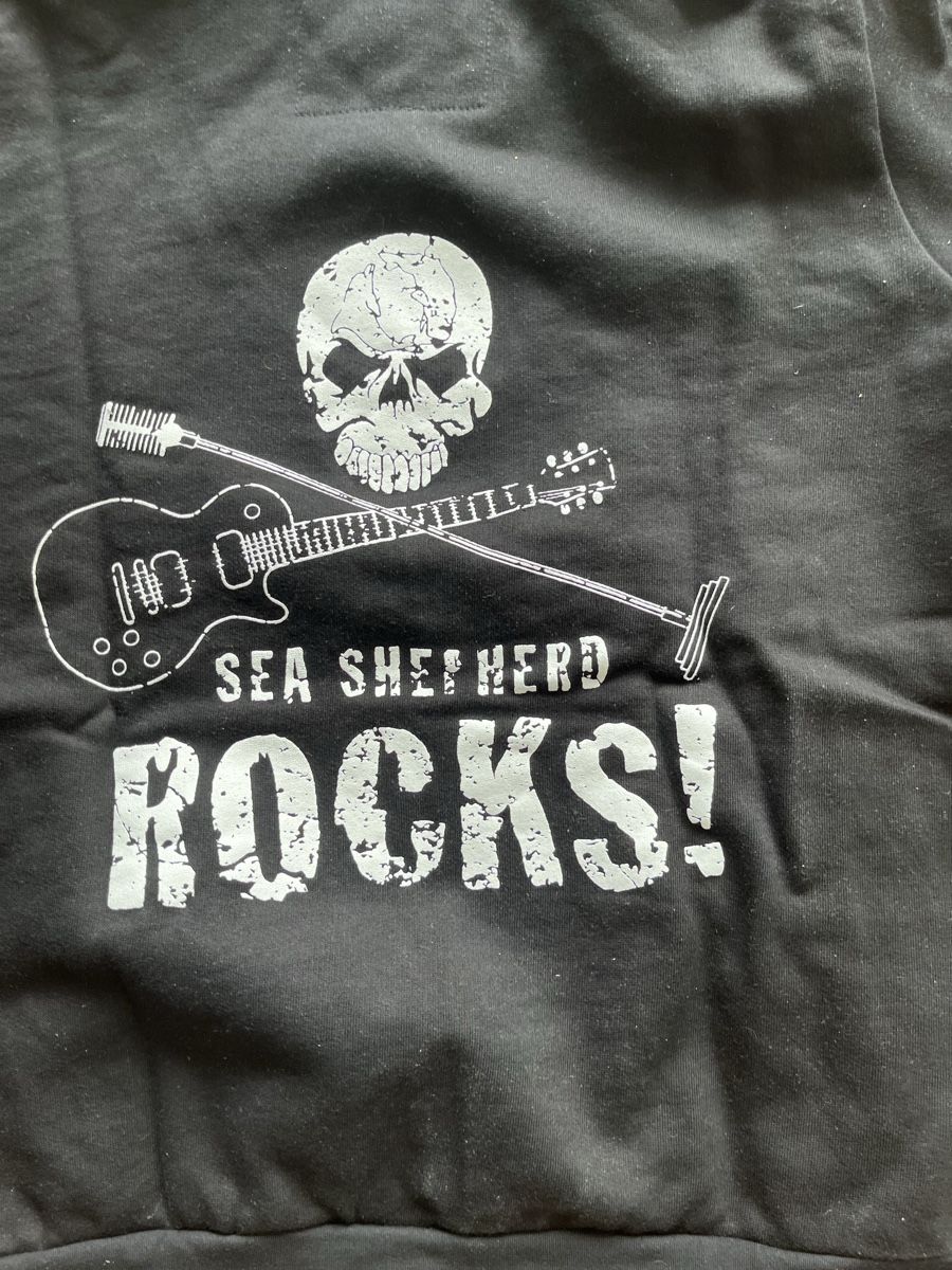 Sea Shepherd Switzerland Pullover & Sweatshirts: Hoodie / Kapuzenpullover von Sea Shepherd – Neu (gemäss Beschreibung) aus Schwyz von faebchen79 1
