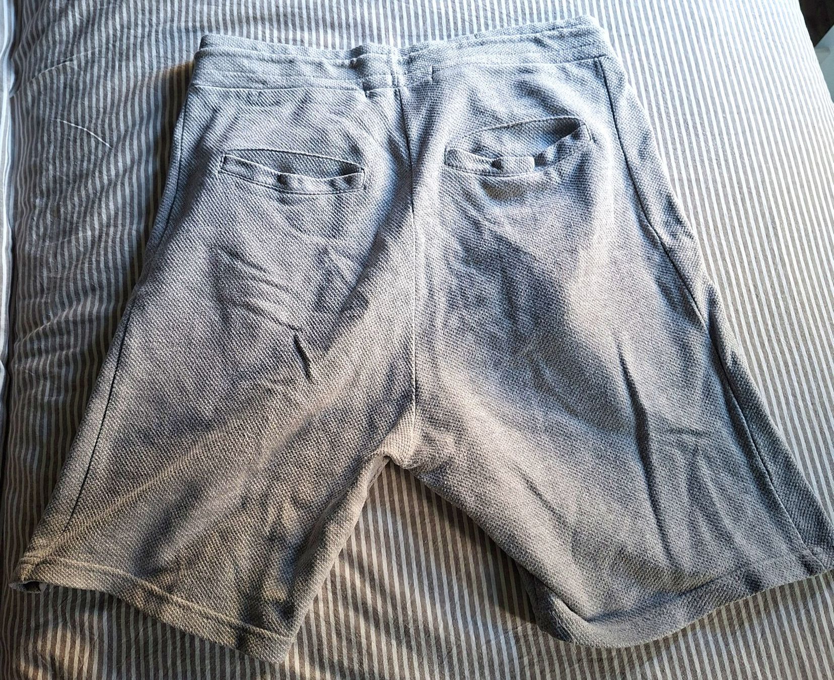 Zara Pantaloni: Zara shorts – Usato da Morges venduto da Sakpen 1