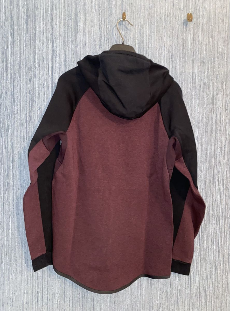 Nike Tops: Nike - Sweat à capuche T. M – Neu (gemäss Beschreibung) aus Genève von TheMattiBoutique 3