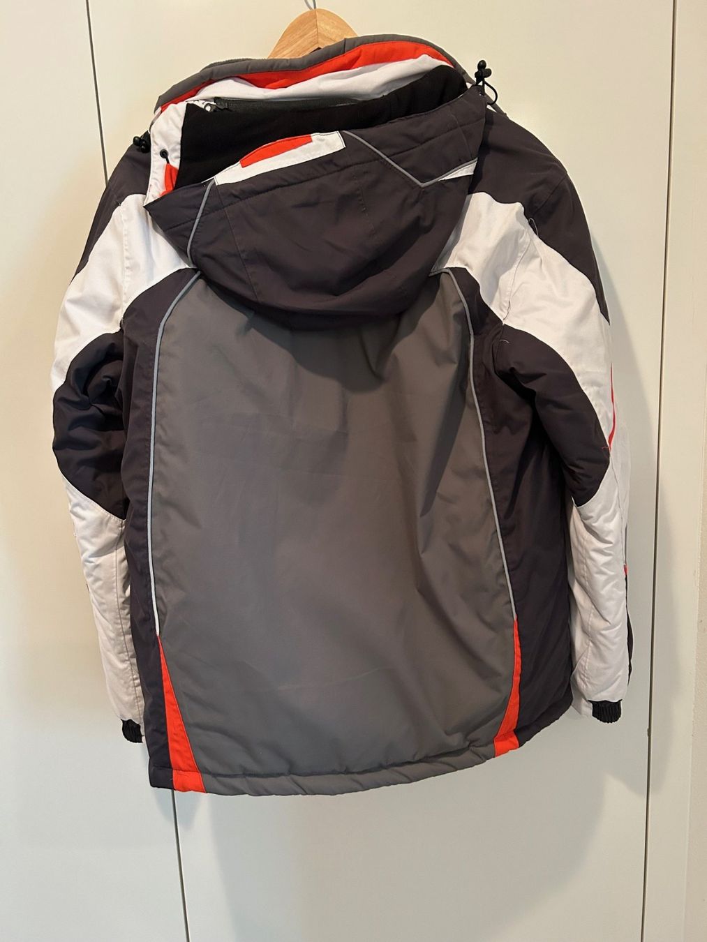 Jacken: Skijacke, Skitouren – Neu (gemäss Beschreibung) aus Au SG von Nadel04 2