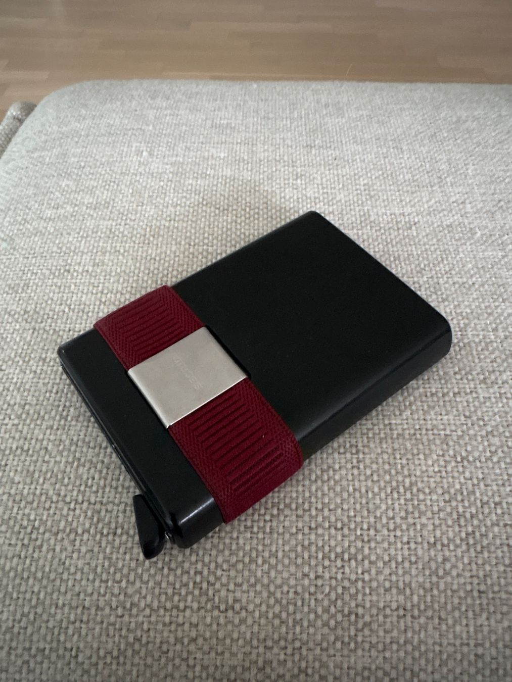 Secrid Brieftaschen: SECRID Wallet – Gebraucht aus Köniz von ylepa