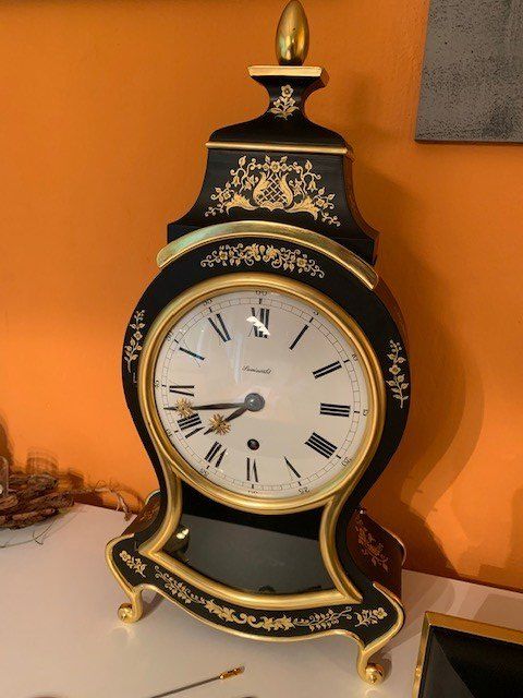 H.Moser & Cie Orologi da terra & Orologi da parete: Sumiswalder Pendule ohne Schlagwerk – Usato da Biglen venduto da Nepal61