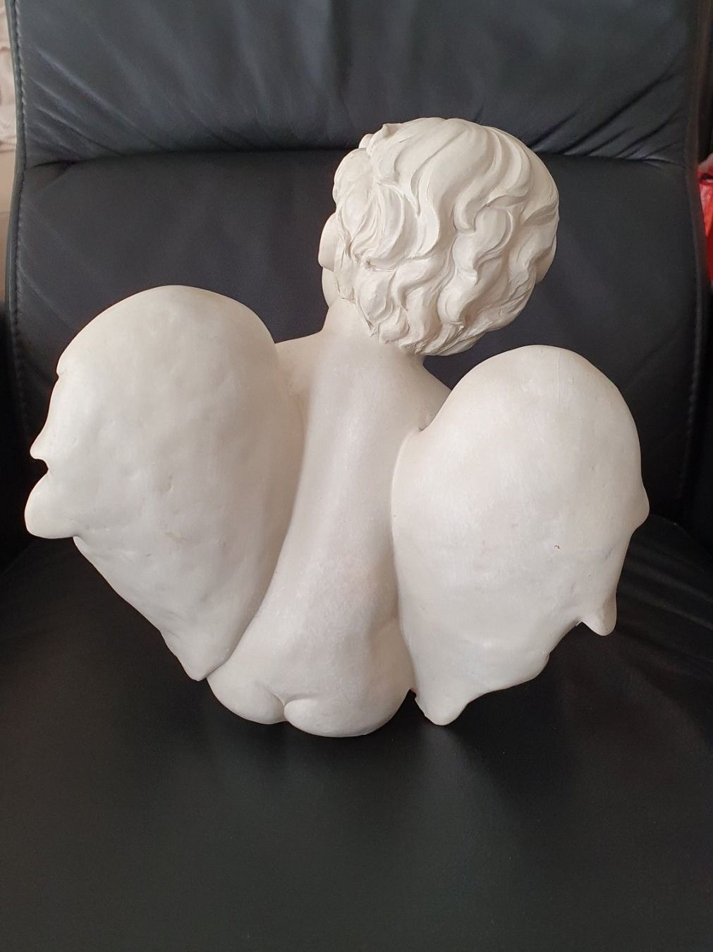 Statuette: Sitzender Engel – Usato da Winterthur venduto da Ywan1 1