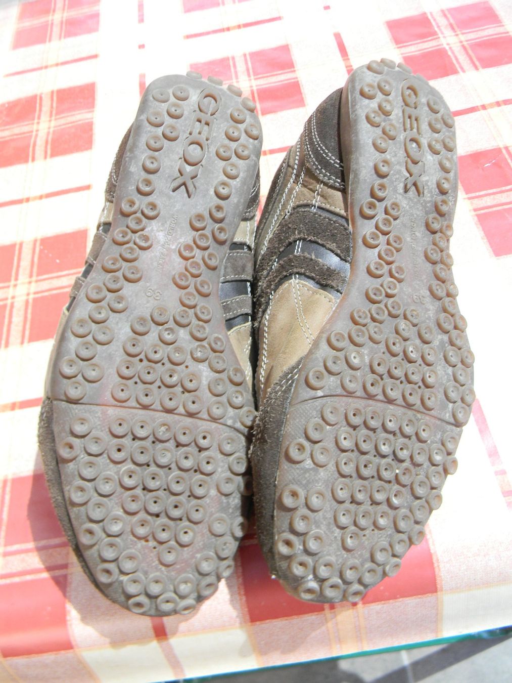 Geox Damenschuhe: chaussures GEOX taille 39 – Gebraucht aus Bournens von monique048 1
