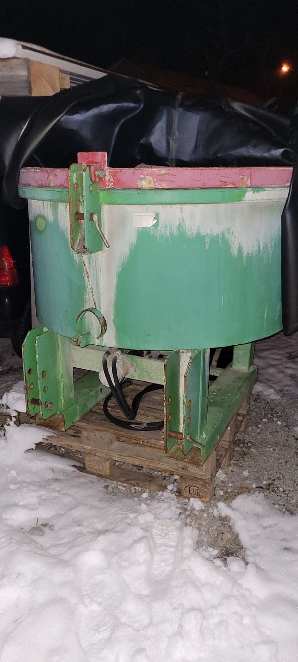 Tutte le macchine: Betonmischer – Usato da Stein SG venduto da PerleR99