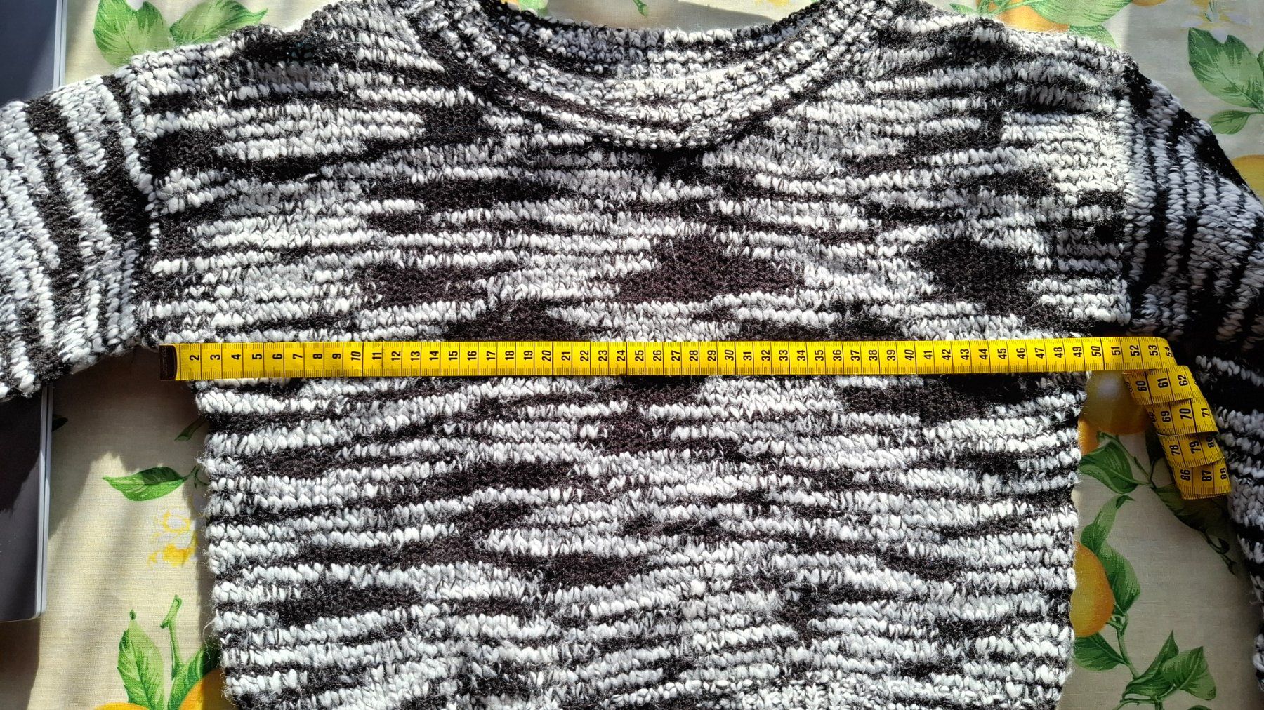 Zebra Maglioni & Felpe: Zebra Strickpullover, Schwarz/Weiss – Usato da Plagne venduto da Reticulum01 6