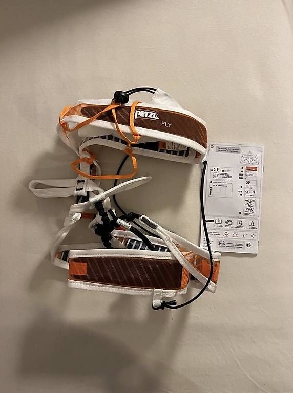 Petzl Attrezzatura da arrampicata: Petzl Fly Klettergurt – Nuovo e nell'imballaggio originale da Untersiggenthal venduto da sab_g27h 1
