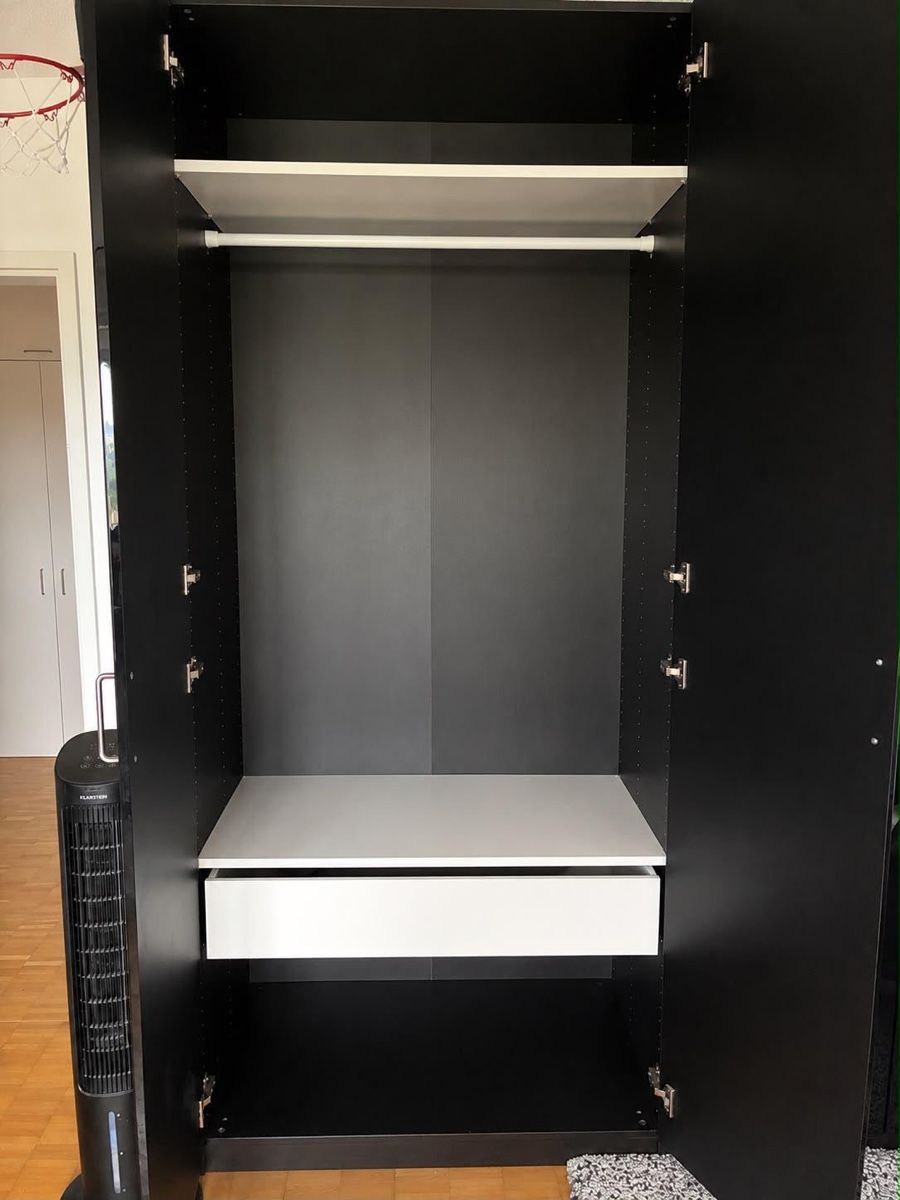 Ikea Armadi: Schrank von Ikea top Zustand – Usato da Dino venduto da padrepio67