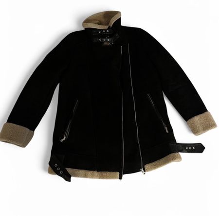 Jacke Zara schwarz mit Fell Grösse S