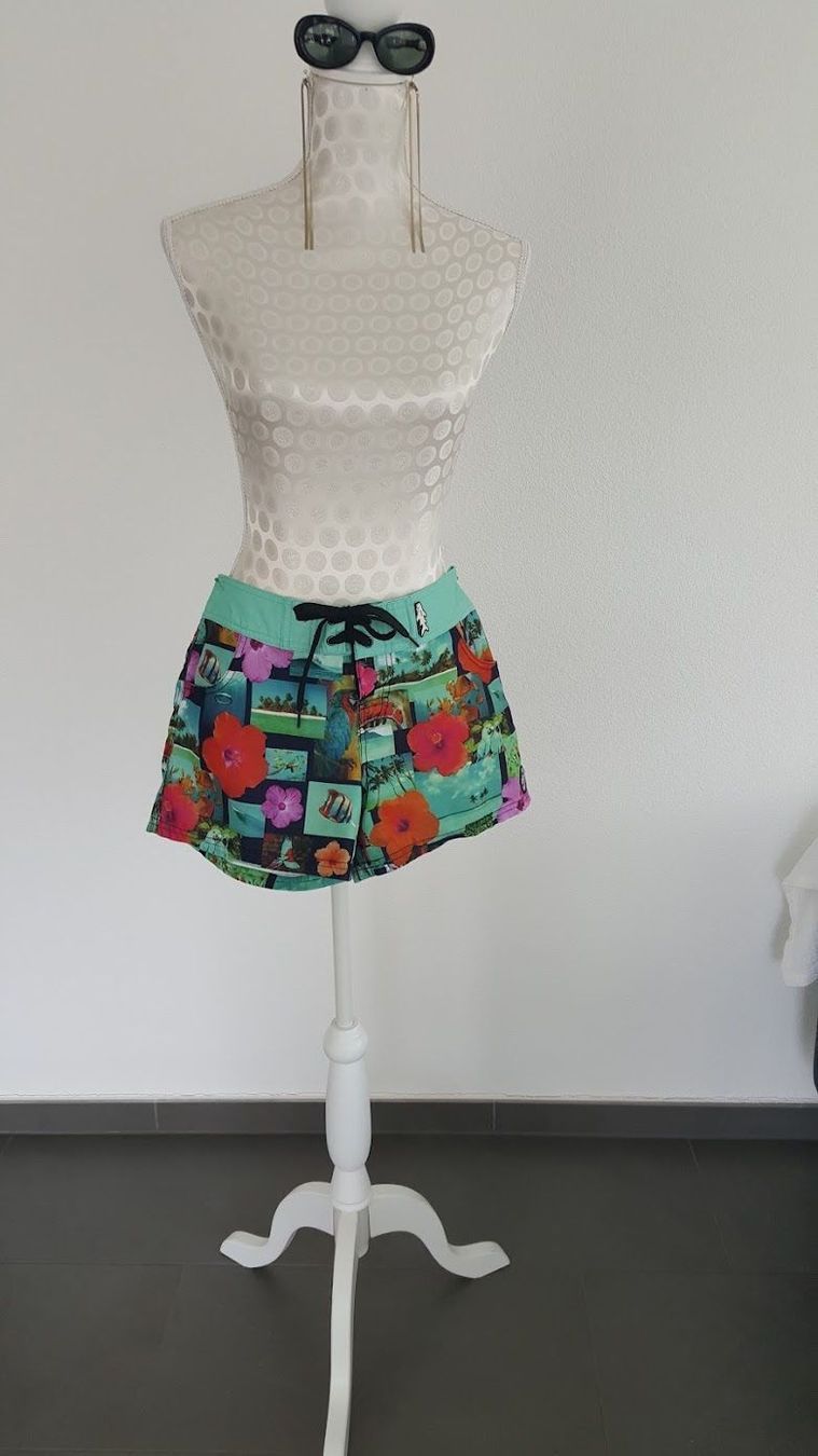 Pantaloni: Shorts/pantaloncini – Usato da Magden venduto da stricklady