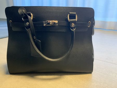 Elegante Handtasche, Navyboot, neuwertig