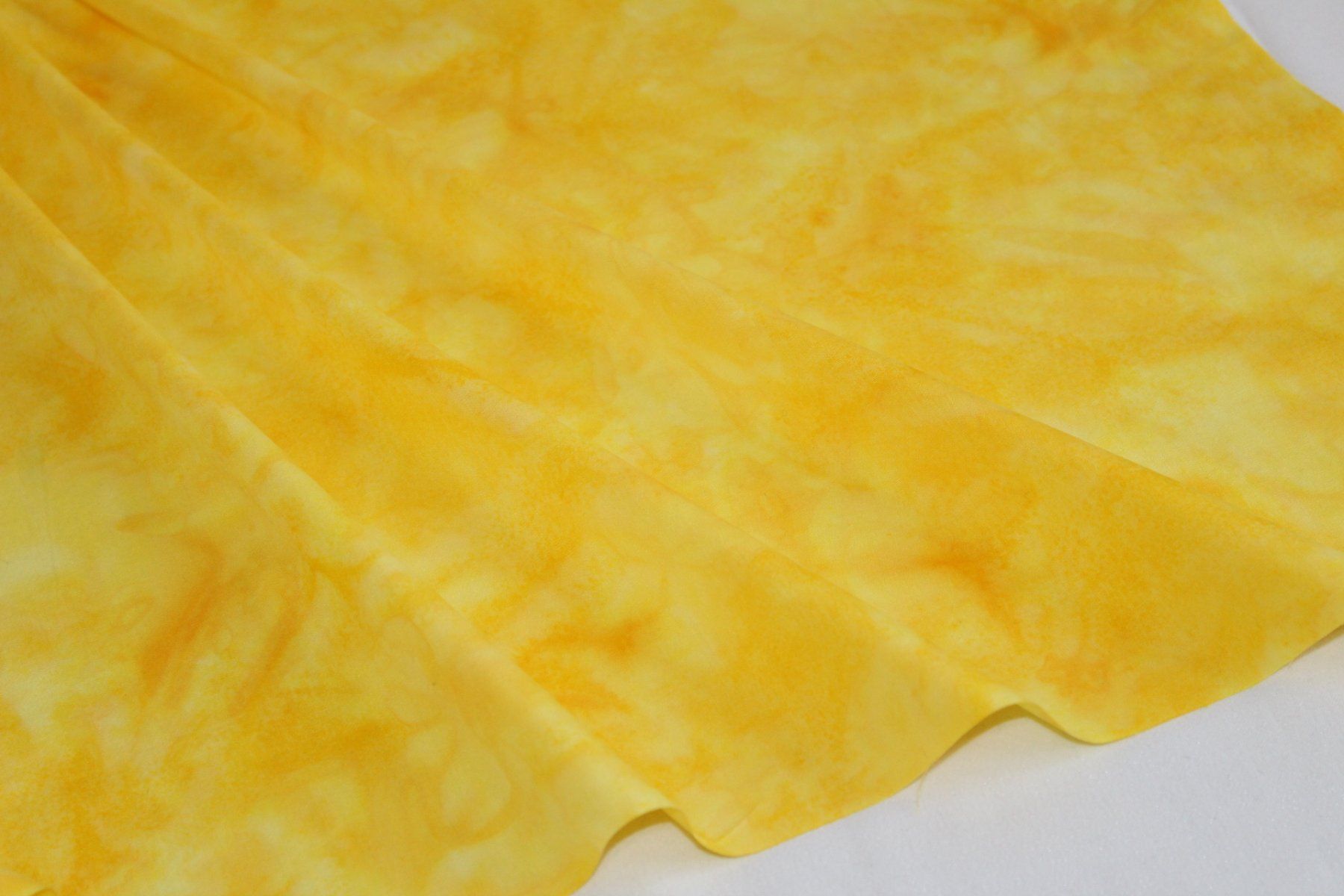 Stoffe: ***AUSVERKAUF*** Stoff Baumwolle Batik gelb – Neu (gemäss Beschreibung) aus Obfelden von solomon111