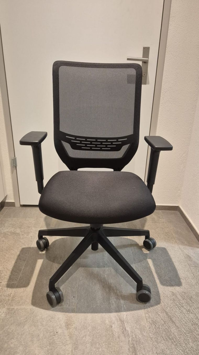 Chaises: Bürostuhl 'Trendoffice To Sync' – D'occasion à Meilen par vivi-line