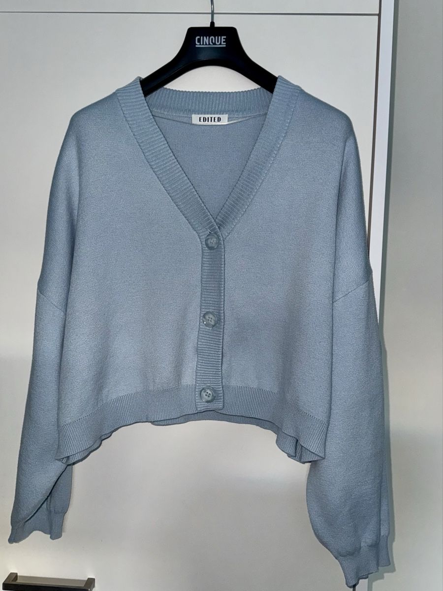 Jacken: Edited Strickjacke Hellblau – Gebraucht aus Baden von jmrtens