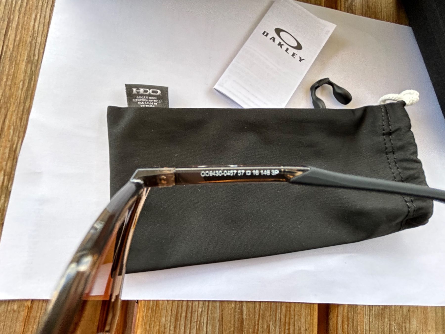 Lunettes & Verres: OAKLEY Lunettes de Soleil Actuator – Neuf avec emballage d'origine à yvonand par Gallegon 4