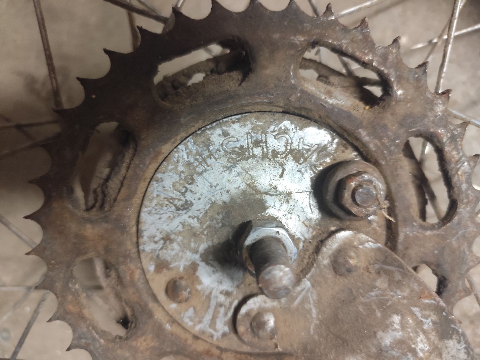 Mofa-Ersatzteile: Mofa/Töffli/Velo Räder – Defekt aus Wil SG von yvs_9mxj 3