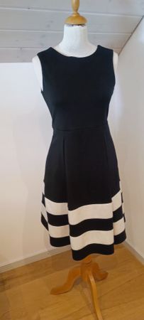 Kleid schwarz-weiss gestreift M by Maiocci Grösse S